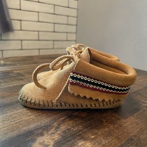 Minnetonka leather moccasins